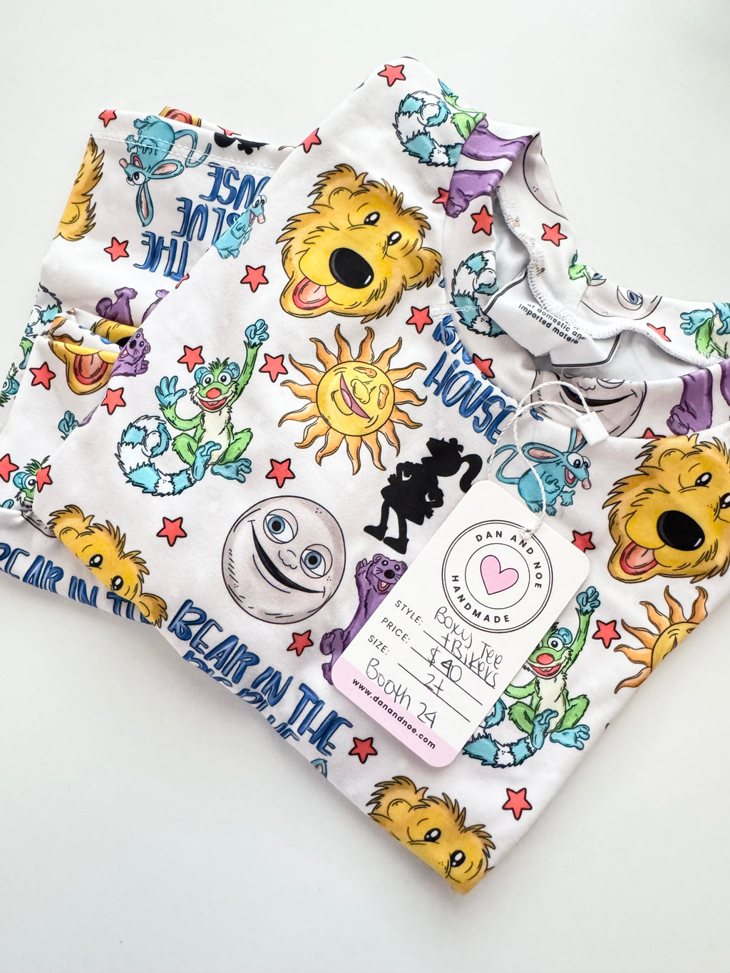 2T • BOXY TEE AND BIKERS