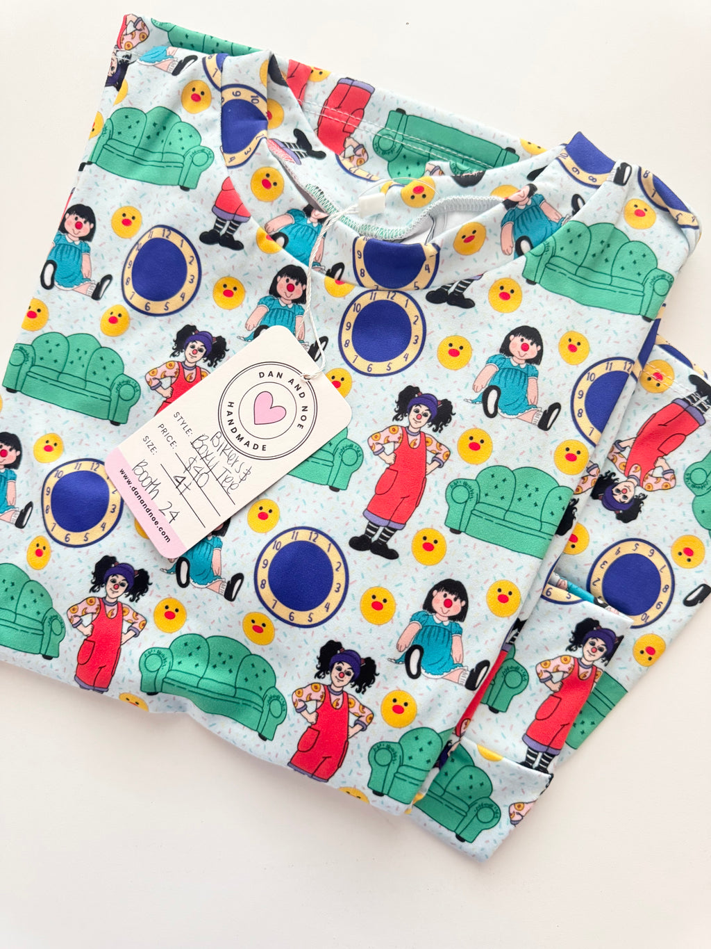 4T • BOXY TEE AND BIKERS